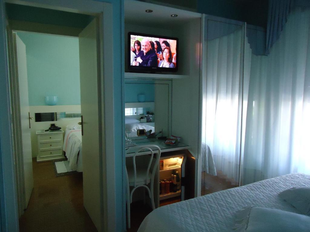 Hotel Matilde Марина-ді-Масса Номер фото